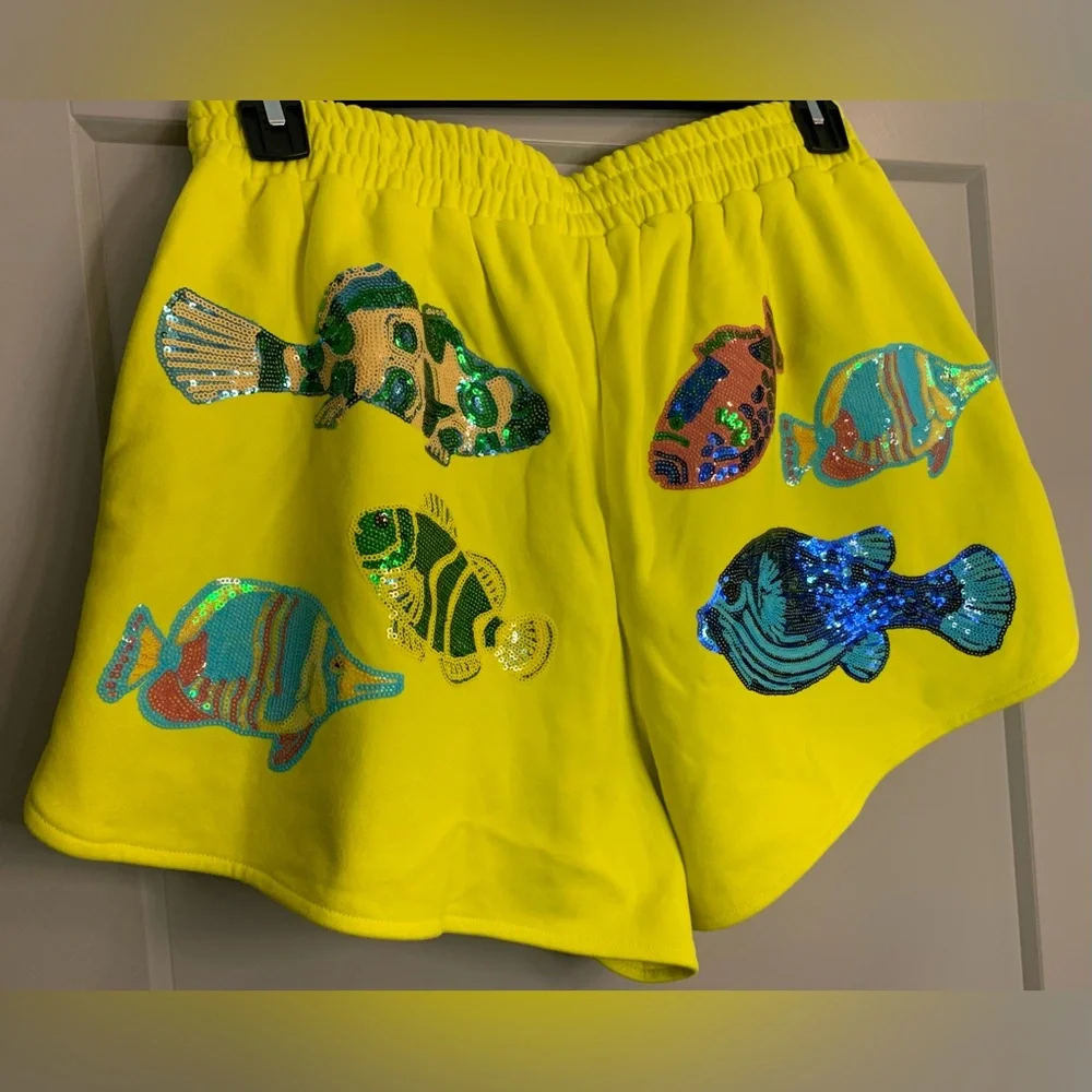 NWT Queen of Sparkles Yellow Fish Sequin Shorts Large Revolve Beach Vacation - Picture 8 of 12